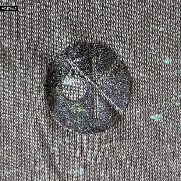 V-neck Sleeves | Tshirt | Icon